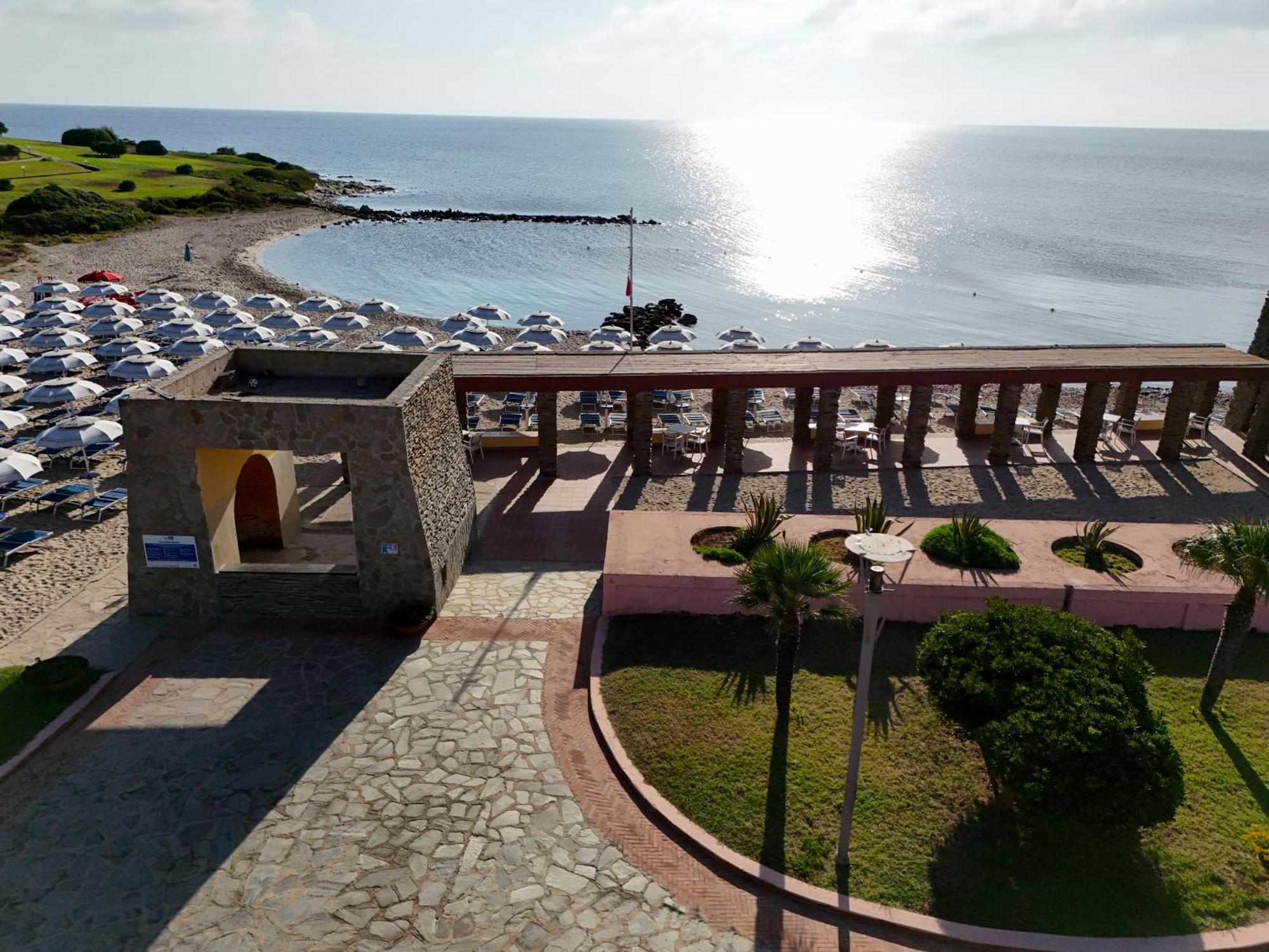 Le Tonnare Di Stintino - Beach Resort Exterior foto